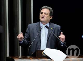 Moka se diz favorável a afastamento de Renan, mas critica decisão de ministro 